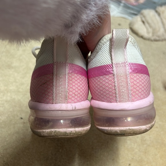 Nike Air Max - Picture 3 of 4